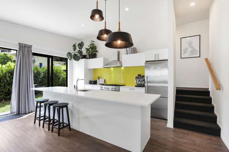 26 Arataki Views Way Glen Eden_4