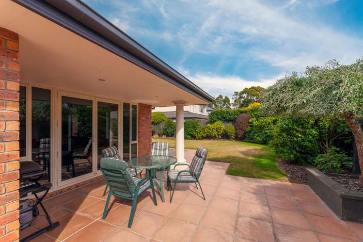 9 Saint Clair Close Harewood_19