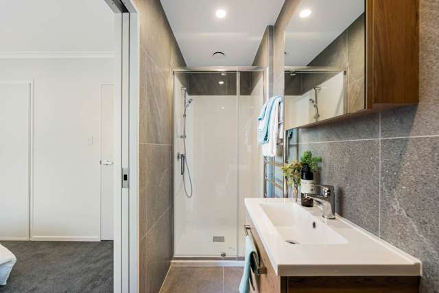 27 Henry Maxwell Way Flat Bush_3