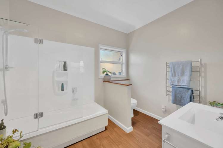 16 Alamein Crescent Onekawa_18