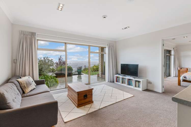 4 Swanton Drive Huntsbury_13