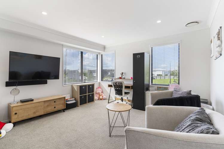 72 Constellation Avenue Beachlands_16