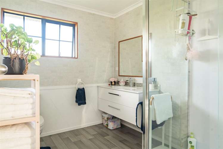 49 Elderlee Street Milton_11