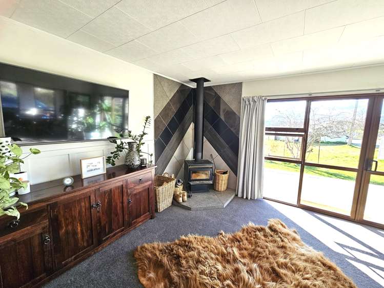 42 Clyde Terrace Kaitangata_13