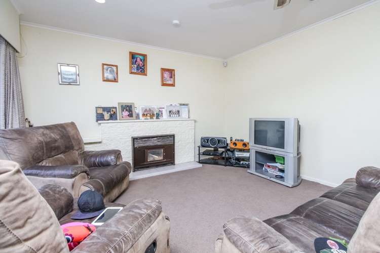 132 Russell Road Manurewa_12