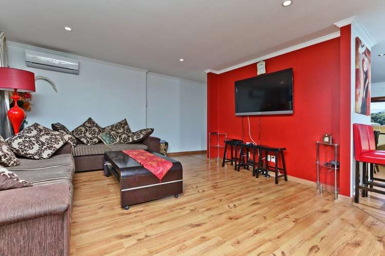 11 Fernbank Lane Greenhithe_7