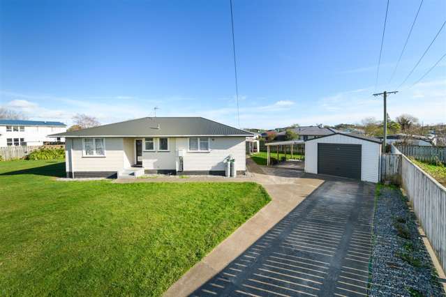 POTENTIAL TO SUBDIVIDE - CALL 0800 OHAKEA