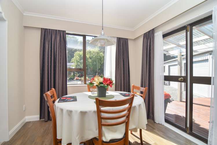 9 Deller Drive Carterton_8