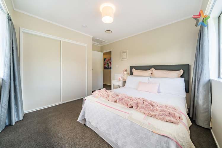 25 Waddington Drive Naenae_16