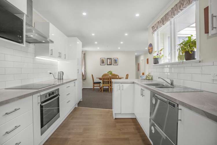 29 Korau Grove Stokes Valley_5