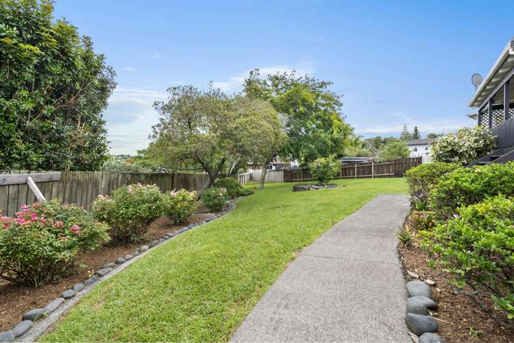 16 Albatross Road Red Beach_16