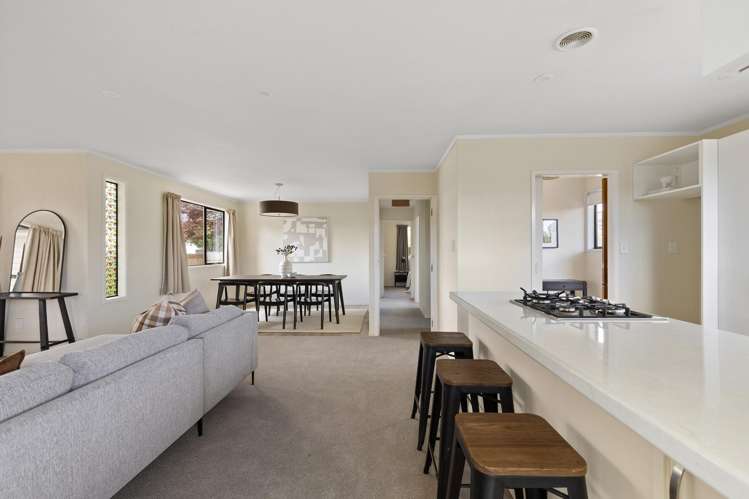 51 Gilbass Avenue Hamilton Lake_6