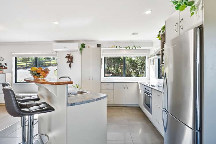 20b Kiteone Road Parua Bay_8