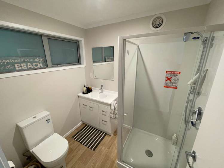 18 Laurie Street Red Beach_11