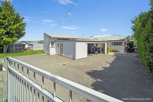 915 Harding Road Camberley_2