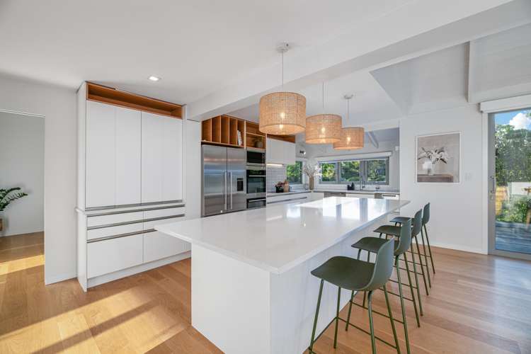22 Woodfern Crescent Titirangi_5
