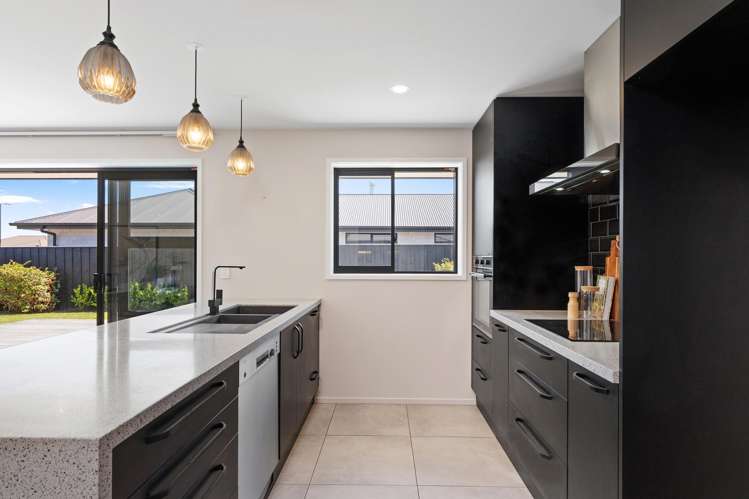 35 Craig Thompson Drive Lincoln_4