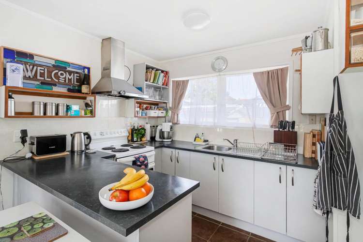 19 Wycherley Drive Bucklands Beach_9