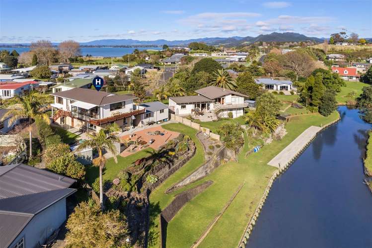 46 Roretana Drive Athenree_19