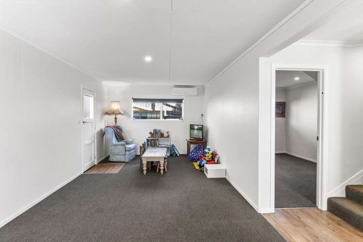 53 Eighty Eight Valley Road Wakefield_21