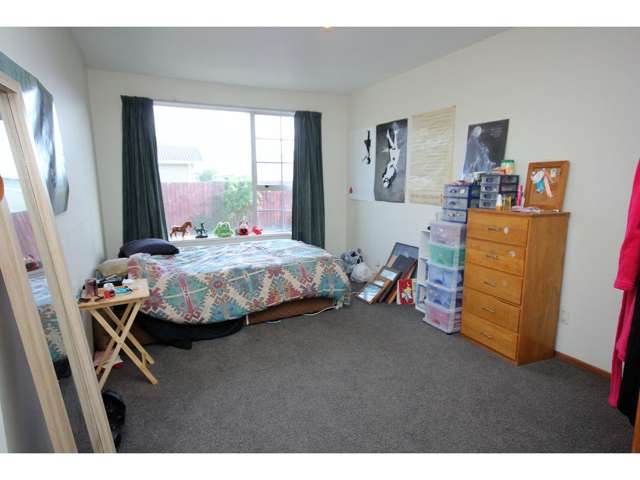 1/12 Shetland Street Woolston_3