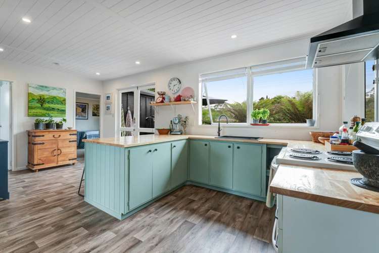 119 Awaroa Road Helensville_20