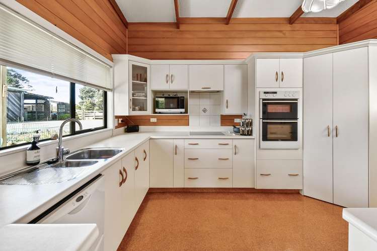 74 Woodhouse Road Patumahoe_5