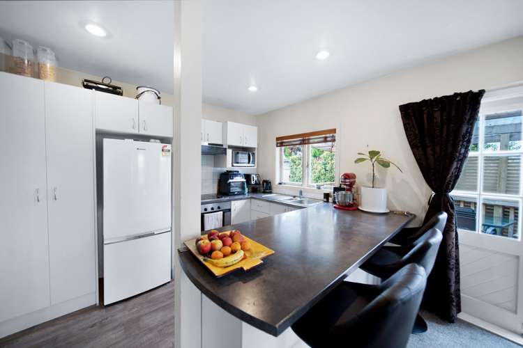 141 Portage Road Mangere East_8