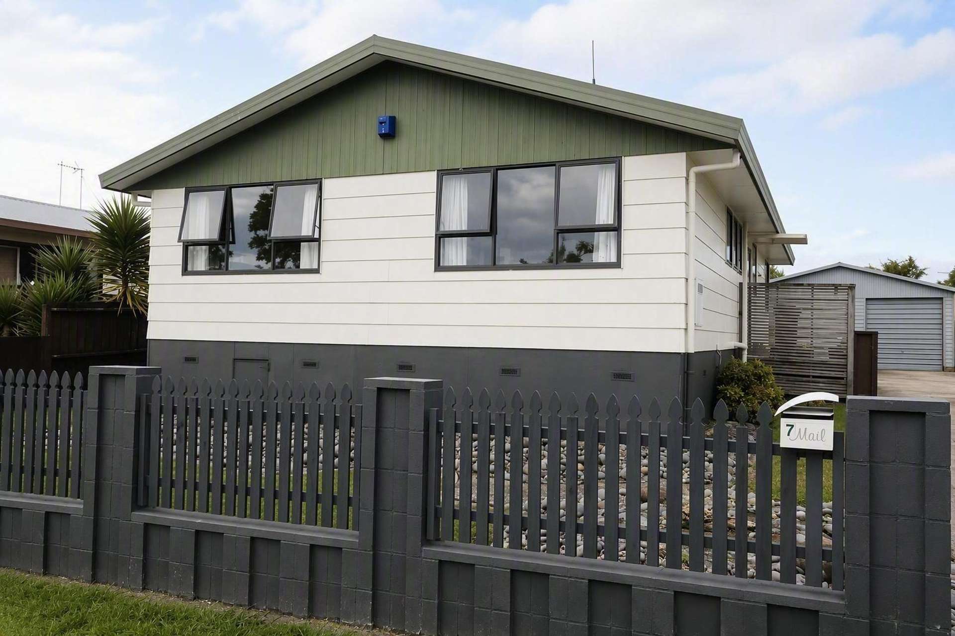 7 Karen Crescent 1057_0