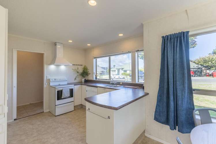 3 Beachwater Grove Paraparaumu Beach_4