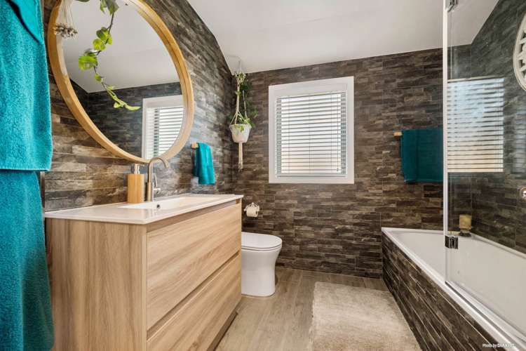 4/36 John Jennings Drive Oteha_16