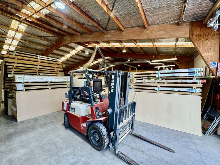 12 Arklow Lane Stanmore Bay_12