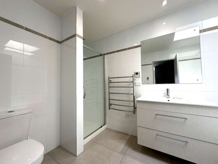 32 Tauoma Crescent Stonefields_13