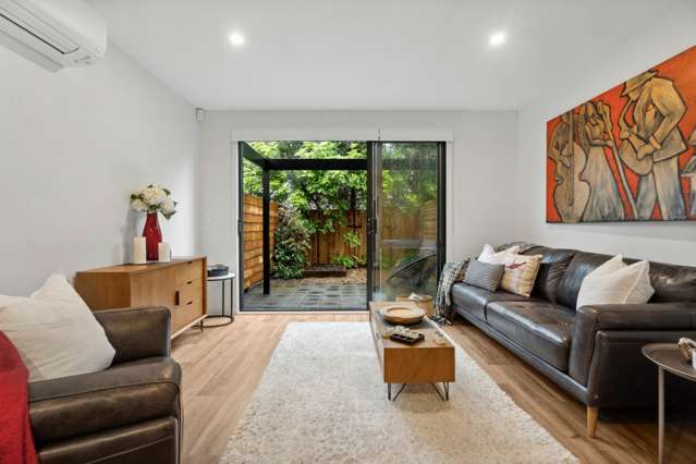 AS GOOD AS NEW ONLY $769,000
