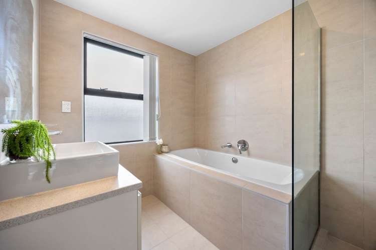 7 Eastreef Court Long Bay_31