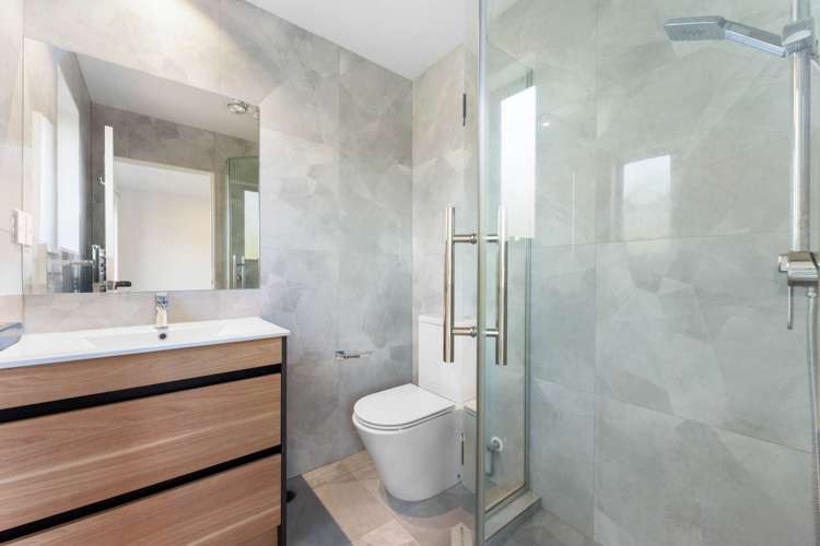 4/4 McQuoid Place Glenfield_9