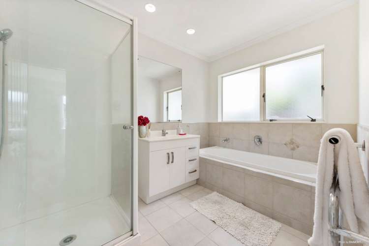 9 Heyington Way East Tamaki Heights_12