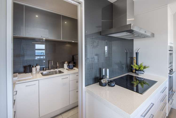 62 Seaview Road Castor Bay_8