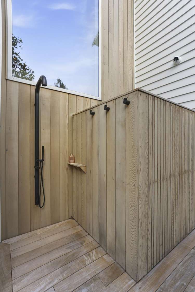 2/1 Gray Crescent Torbay_11