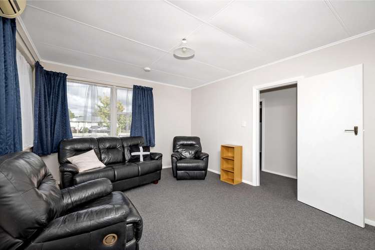 71 Brandon St Featherston_3