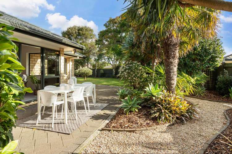 31 Ocean Crest Papamoa_21