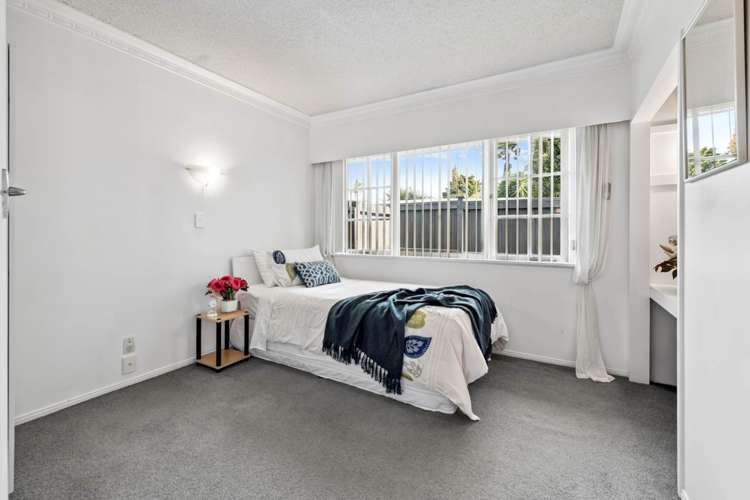 1/2 Magnolia Avenue Opaheke_9