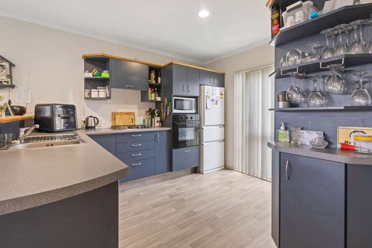 18/285 Vaughan Road Owhata_9