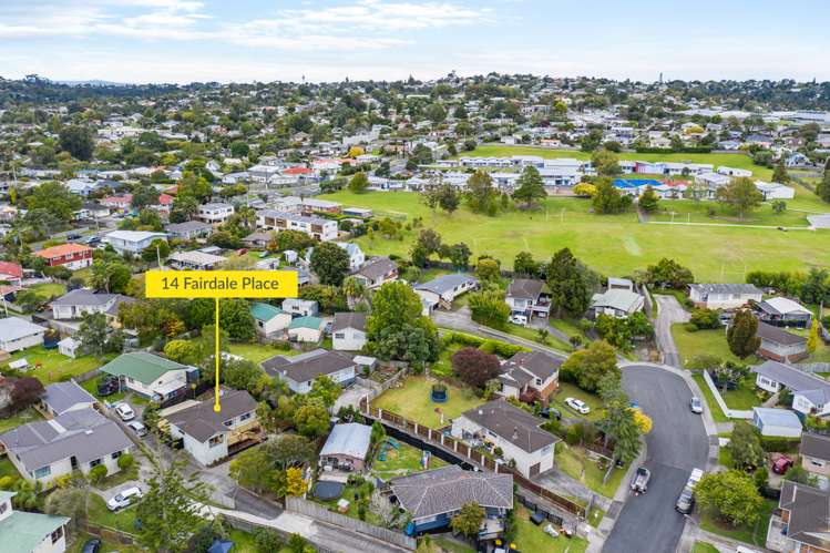 14 Fairdale Place Birkdale_12