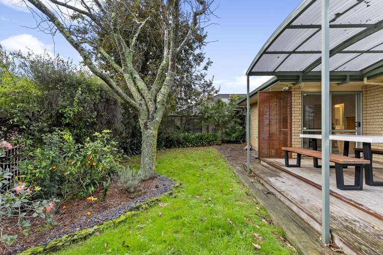 6 Araminta Place Beachlands_22