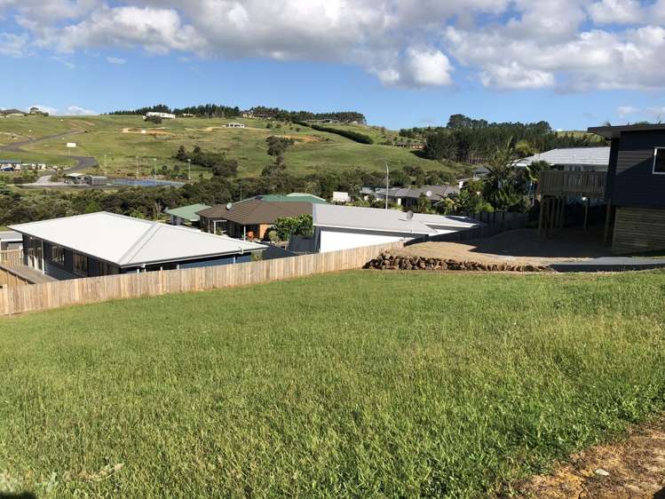 10 Hibiscus Avenue Cable Bay_5