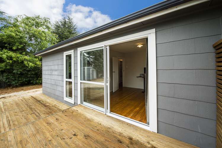 5702 West Coast Road Springfield_17