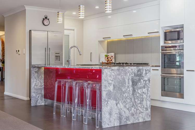 8 Benzie Avenue Wallaceville_10