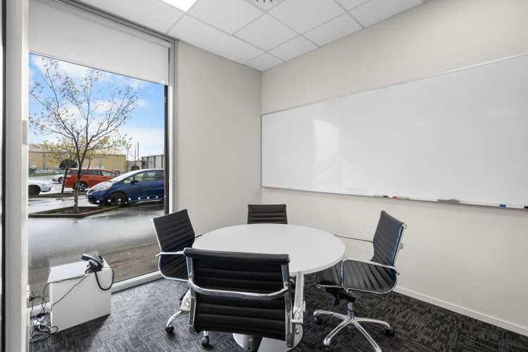 4 Sir James Wattie Drive Hornby_14