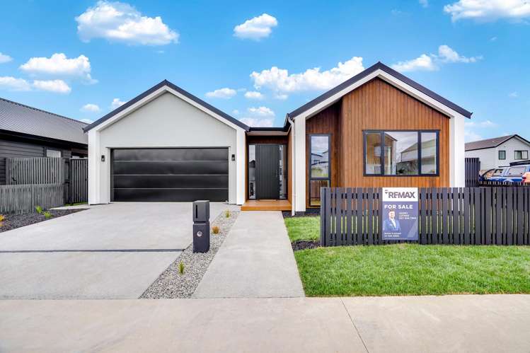 23 Halley Drive Chartwell_3